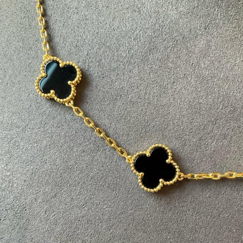 GOLDEN BLACK CLOVER - HOLOGRAPHIC STAINLESS STEEL 18K GOLD PLATED ANTI TARNISH BRACELET